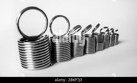 Jeu de ressorts en acier noir et blanc Banque D'Images