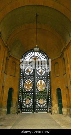 La porte est du Palais de Blenheim, Woodstock, Oxfordshire, Angleterre, Royaume-Uni Banque D'Images