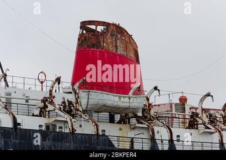 Llanerch-y-Mor, Royaume-Uni : 31 juillet 2019 : navire à vapeur de traversier de passagers, TSS Duke of Lancaster, exploité de 1956 à 1979. Il a ensuite été constamment encorché pour faire des opérations Banque D'Images