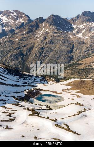 Paysage des lacs gelés de Siscaro à Canillo, Andorre. Banque D'Images