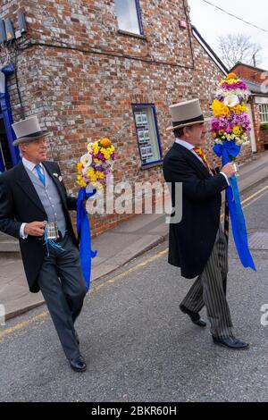 Tous les hommes, tous les jours, Hocktide annuel traditionnel festival, Hungerford, Berkshire, Angleterre Banque D'Images