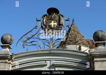 France, haute Saone, Gy, château du XVIe-XVIIIe siècle, porte d'entrée, armoiries Banque D'Images