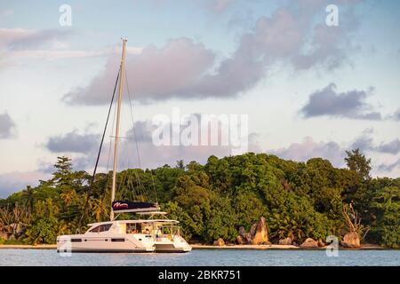 Seychelles, île Sainte Anne, bateaux à l'ancre Banque D'Images