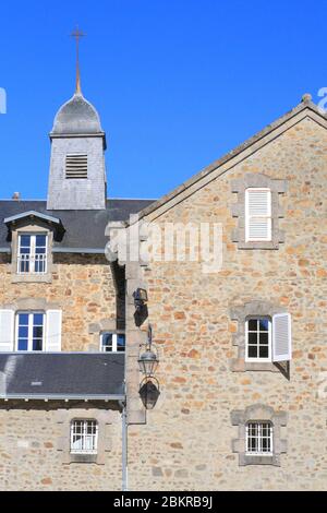 France, haute Vienne, Limoges, place de l'ev?che, ancienne maison et son apogée Banque D'Images