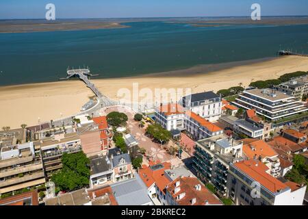 France, Gironde, bassin d'Arcachon, confinement de la COVID-19 (ou coronavirus), Arcachon pendant le confinement (vue aérienne) Banque D'Images