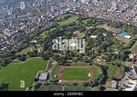 France, Val de Marne, Champigny sur Marne, Parc de loisirs Tremblay, Golf, court de tennis, Stade (vue aérienne) Banque D'Images
