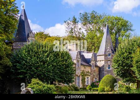 France, Morbihan, Rochefort en Terre, le château de Rochefort en Terre, le village préféré des Français 2016 Banque D'Images