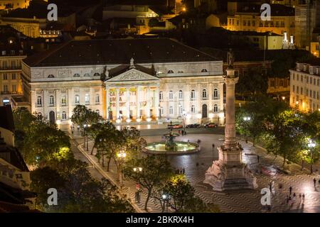 Portugal, Lisbonne, Baixa, place Dom Pedro IV et Théâtre national Dona Maria II Banque D'Images