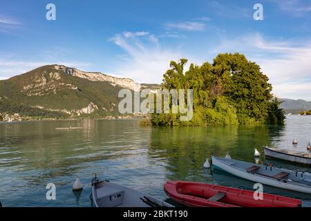 France, haute Savoie, Annecy, lac d'Annecy, île de cygne Banque D'Images