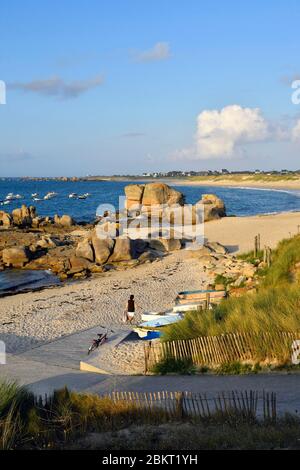 La France, Finistère, Pays des Abers, Côte des Légendes, Brignogan plages, la pointe de Beg Pol Banque D'Images