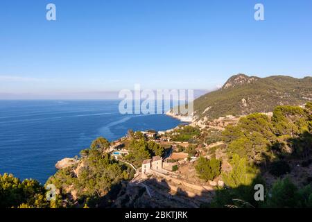 Vue de Banyalbufar depuis Torre del Verger, Banyalbufar, Illes Balears, Espagne Banque D'Images