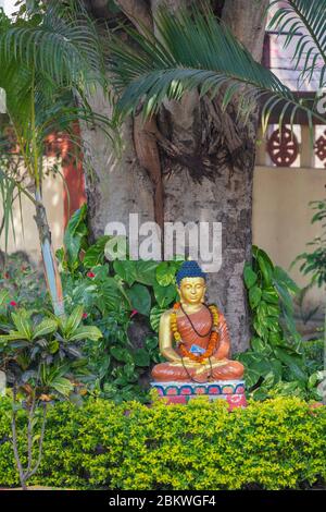 Temple bouddhiste bhoutanais, Bodh Gaya, Bihar, Inde Banque D'Images