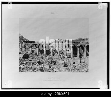 Ile de Fîleh (philae) - colonnade orientale (sic) - ruines vues du point S - Félix Teynard. Banque D'Images