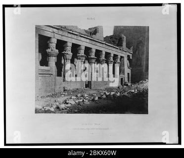 Ile de Fîleh (philae) - temple de l'ouest - face orientale vue du point F - FT (monogramme) Félix Teynard. Banque D'Images