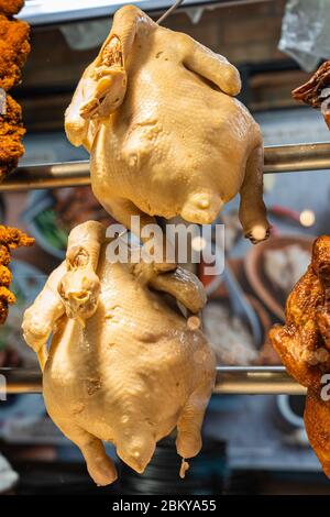 Photo en gros plan du poulet cuit entier au restaurant chinois Banque D'Images