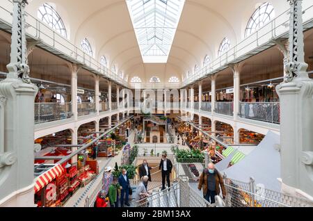 Dresde, Allemagne. 06e mai 2020. Vue sur le marché Neustadt en marge d'une conférence de presse sur la sécurité de l'approvisionnement et le développement des ventes de produits régionaux dans la crise de Corona. Crédit : Robert Michael/dpa-Zentralbild/dpa/Alay Live News Banque D'Images