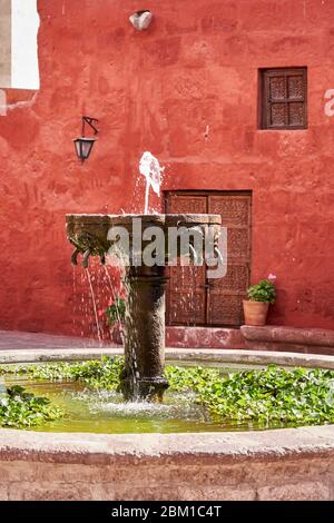 A l'intérieur du monastère de Santa Catalina de Sienne, Arequipa. Banque D'Images