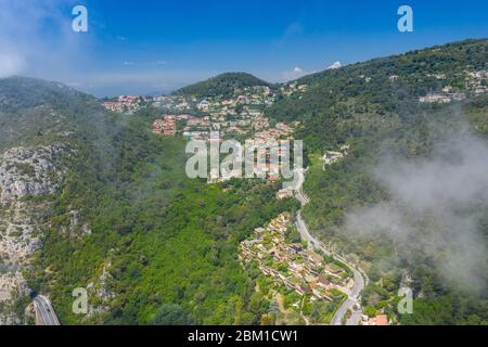 Vue aérienne de la Côte d'Azur près de Nice, Côte d'Azur, France, Europe. Banque D'Images