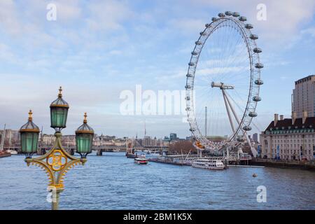 Le célèbre London Eye Banque D'Images