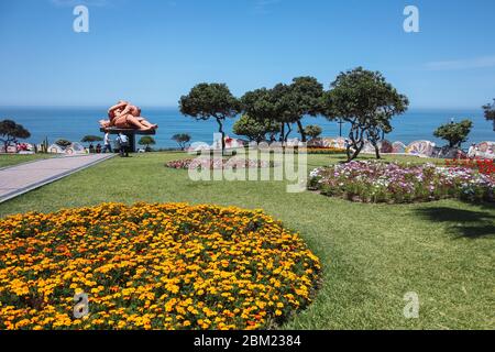 Lima, Pérou; février 26 2011: Vue sur le Parque del Amor dans le district de Miraflores Banque D'Images