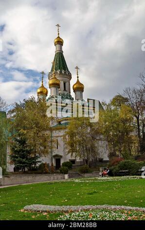 L'église orthodoxe russe Saint Nicholas le Miracle-Maker ou Wonderworker dans le centre de Sofia, Bulgarie, Europe Banque D'Images