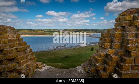 Le château de Kalo (Kalø Slot) est un château en ruines historique situé dans l'est du Jutland, Djursland, Danemark. Il a été construit au XIVe siècle. Ruine du château de Kalo Banque D'Images