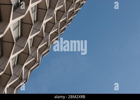 Brutalisme postmoderne Brutaliste Precast Concrete Space House 1 Kemble Street, Holborn, Londres WC2B 4AN par Richard Seifert Architect Banque D'Images