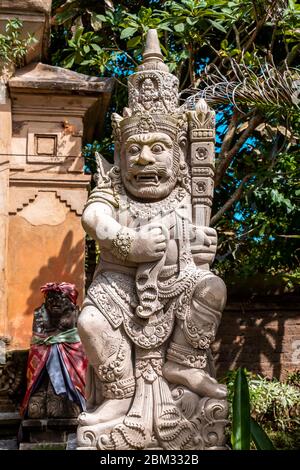 Nom de ce lieu Ubud Palace il est connu comme Ubud Royal Palace et le nom local est ' Puri Saren Agung ' Banque D'Images