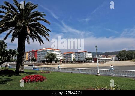 Promenade et Praia Da Madalena, Cedeira, Galice, Espagne Banque D'Images