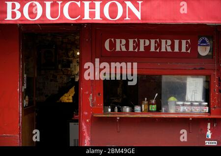 Un fournisseur traditionnel de crêperie à Montmartre.Paris.France Banque D'Images