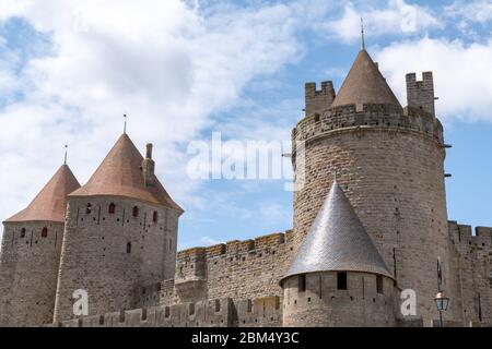 Cité médiévale de Carcassonne impressionnante forteresse de ville en France Banque D'Images