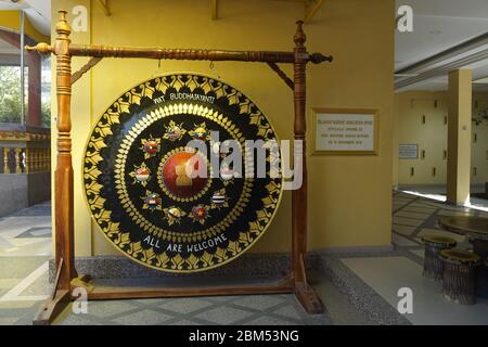 Gong de l'ANASE à Wat Buddha Jayanti, Kuala Lumpur, Malaisie Banque D'Images