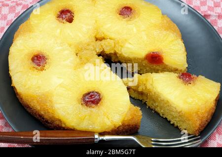 Pineapple upside down cake Banque D'Images