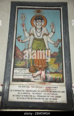 Temple Inde, Temple Shri Kashi Vishwanath ou Temple Birla du campus BHU, Varanasi, Uttar Pradesh, Inde, Asie (Copyright © Saji Maramon) Banque D'Images