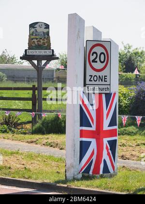 Eastchurch, Kent, Royaume-Uni. 7 mai 2020. VE préparatifs de la journée dans le village d'Eastchurch, Kent. Eastchurch est connu comme la « maison de l'aviation britannique », car Eastchurch Airfield a vu le premier vol contrôlé par un pilote britannique sur le sol britannique. Crédit : James Bell/Alay Live News Banque D'Images