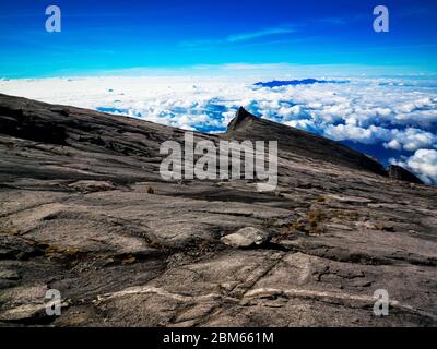 Paysage près du sommet du Mont Kinanbalu aka Akinabalu dans l'état de Sabah Malaisie Asie Banque D'Images