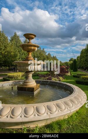 The Avenue Gardens dans le Regent's Park, Londres. Banque D'Images