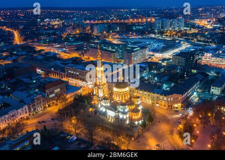 La cathédrale d'Annonciation est la plus importante église orthodoxe de Kharkiv. Banque D'Images