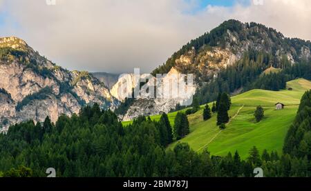 Vallée de Tiersertal, Tyrol du Sud, Haut-Adige, Dolomites, Italie du Nord, Europe Banque D'Images