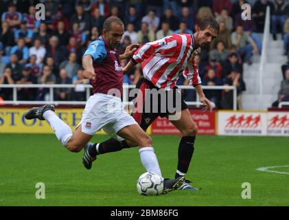 LONDRES, Royaume-Uni, OCTOBRE 20 : Paolo Di Canio de West Ham United pendant Barclaycard Premiership entre West Ham United et Southampton au Boleyn Ground, UPT Banque D'Images