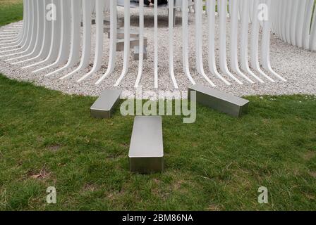 Blanc Summer House Pavilion Serpentine Galleries Serpentine Pavilion 2016, Kensington Gardens, Londres, W2 3XA par Asif Khan Banque D'Images