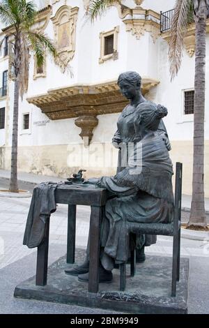 Sculpture & Eglise de Saint-Domingue, quartier médiéval, Cadix, Andalousie, Espagne, Europe Banque D'Images