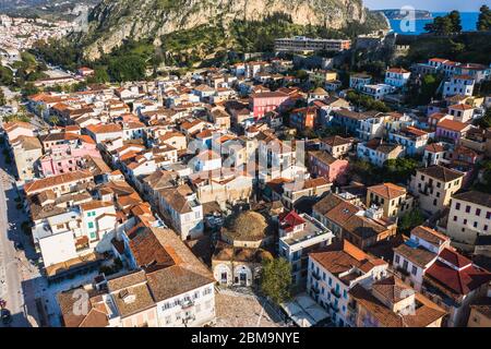 Nafplio ou Nafplion, Grèce, la vieille ville du Péloponnèse abrite le paysage urbain Banque D'Images