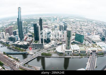 Melbourne, Australie - 7 janvier 2009 : vue aérienne de Melbourne prise de la tour du Rialto. Image fisheye Banque D'Images
