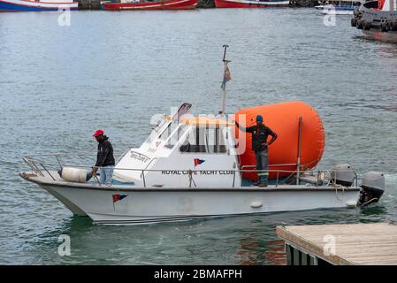 Le Cap, Afrique du Sud. 2019. Bouée gonflable sphérique utilisée dans la mer pour les courses de yacht transportées sur l'océan. Banque D'Images