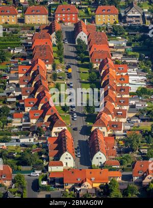 , zone résidentielle d'une maison multi-famille Ulmenhof à Ahlen, 16.08.2016, vue aérienne, Allemagne, Rhénanie-du-Nord-Westphalie, Ahlen Banque D'Images