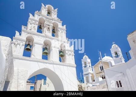 eglise et clocher de Santorin, Grèce, Cyclades, Santorin