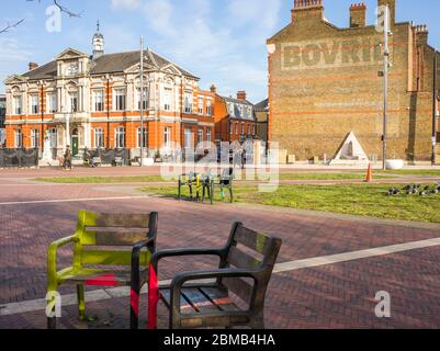 BRIXTON, LONDRES- Brixton, Londres du Sud avec le célèbre panneau Bovril rendant hommage à l'histoire industrielle de la région Banque D'Images