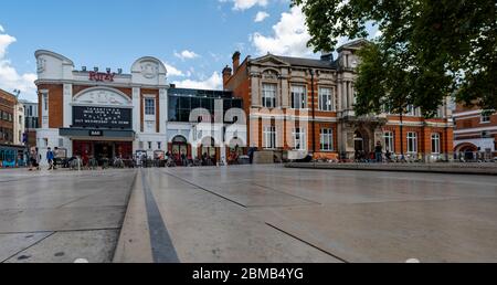 LONDRES- The ritzy Picturehouse à Brixton, un quartier animé dans le sud-ouest de Londres Banque D'Images