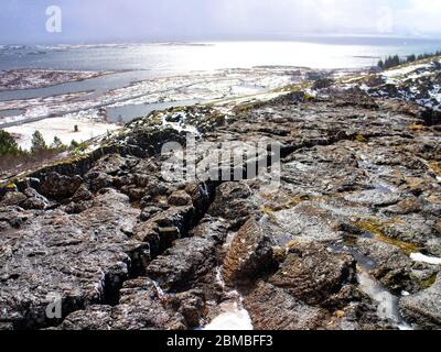 Plaines de Thingvellir (Þingvellir) en Islande, la vallée de la rift tectonique des plaques continentales nord-américaines et eurasiennes sur le cercle d'or. Banque D'Images